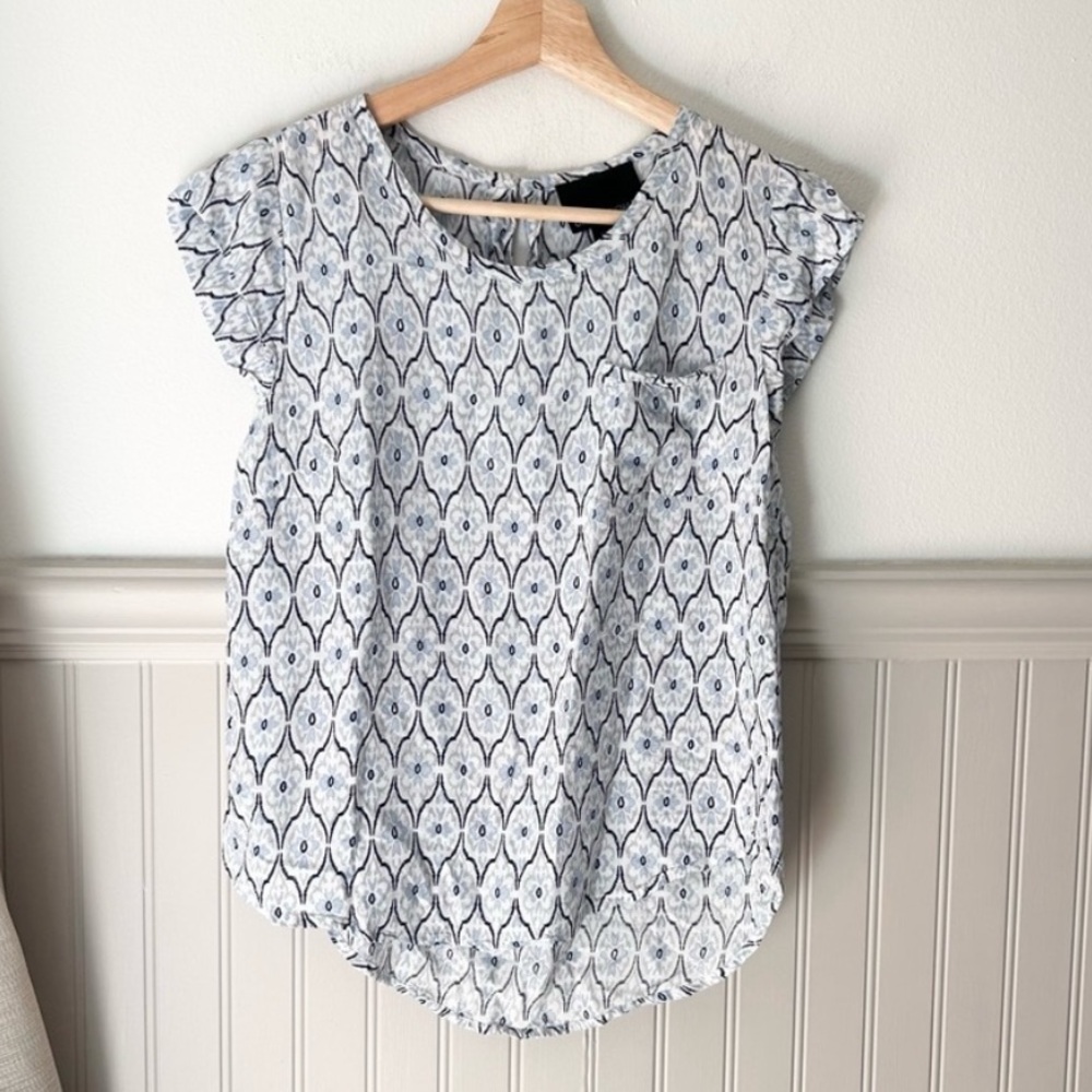 Cynthia Rowley White and Navy Patterned Cap Sleeve Blouse